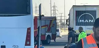 Polatlı'da işçileri taşıyan servis kaza yaptı: 1'i ağır 21 yaralı