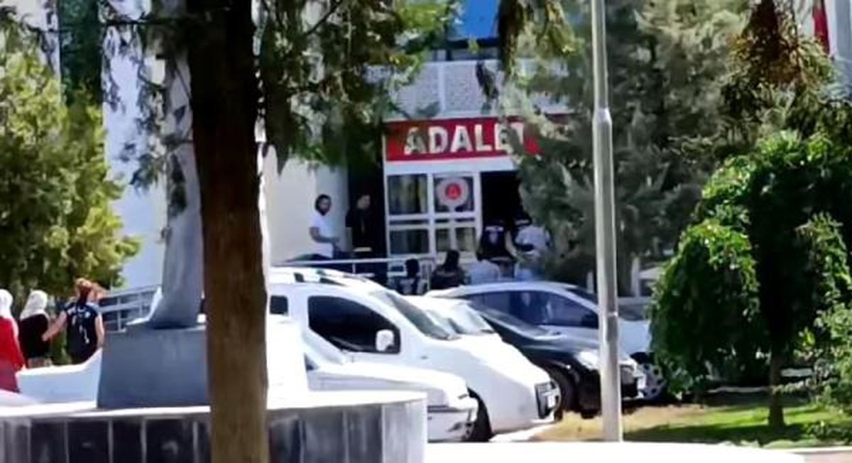 Diyarbakır'da barış yemeğinde çıkan kavgada 1 kişi öldü, 17 şüpheli adliyeye sevk edildi