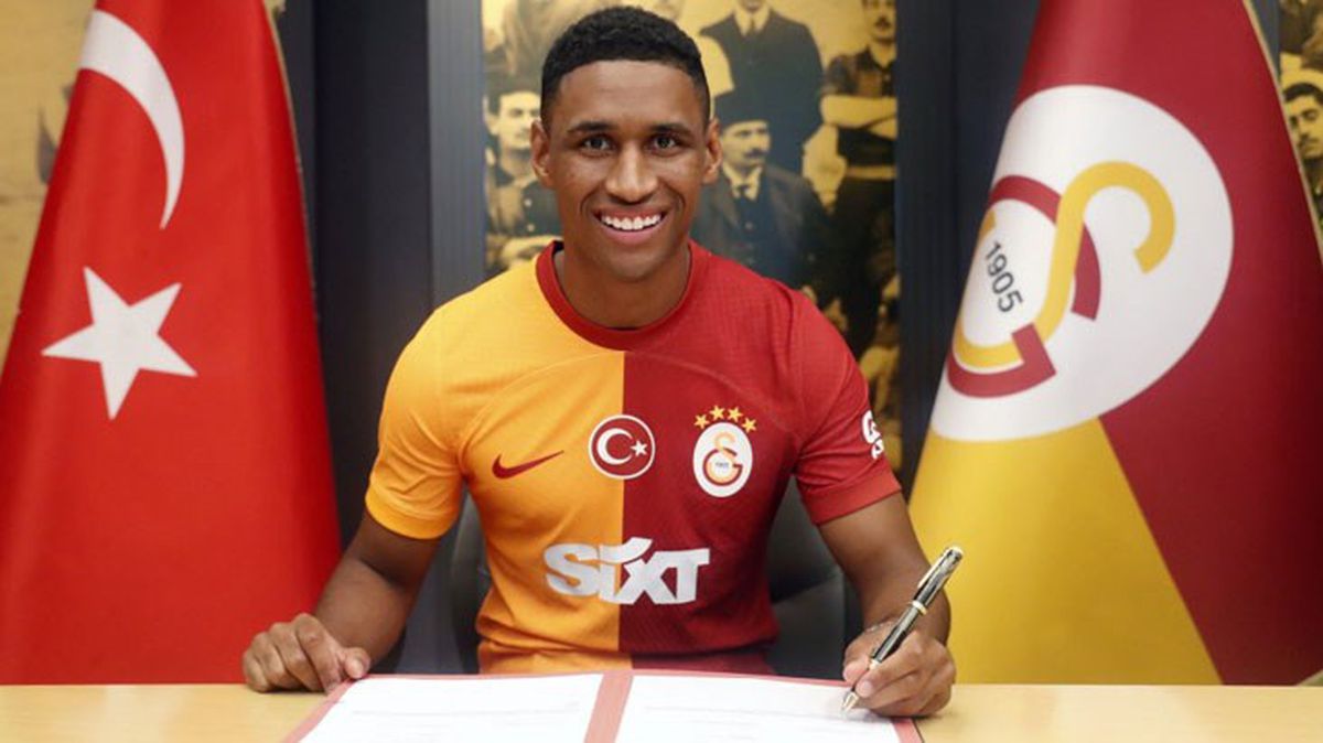 Galatasaray, Şampiyonlar Ligi öncesi Tete'nin lisansını çıkardı