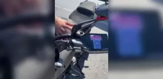 GÜNGÖREN'de çakarlı motosikletine 'polis gazetesi görev otosu' kartı koyan sürücüye ceza
