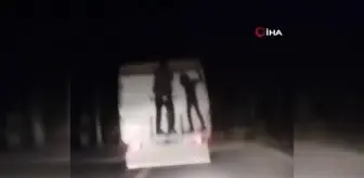 Bursa'da Kamyonetin Arkasında Asılı Giden Baba ve Oğlu Tehlike Saçtı