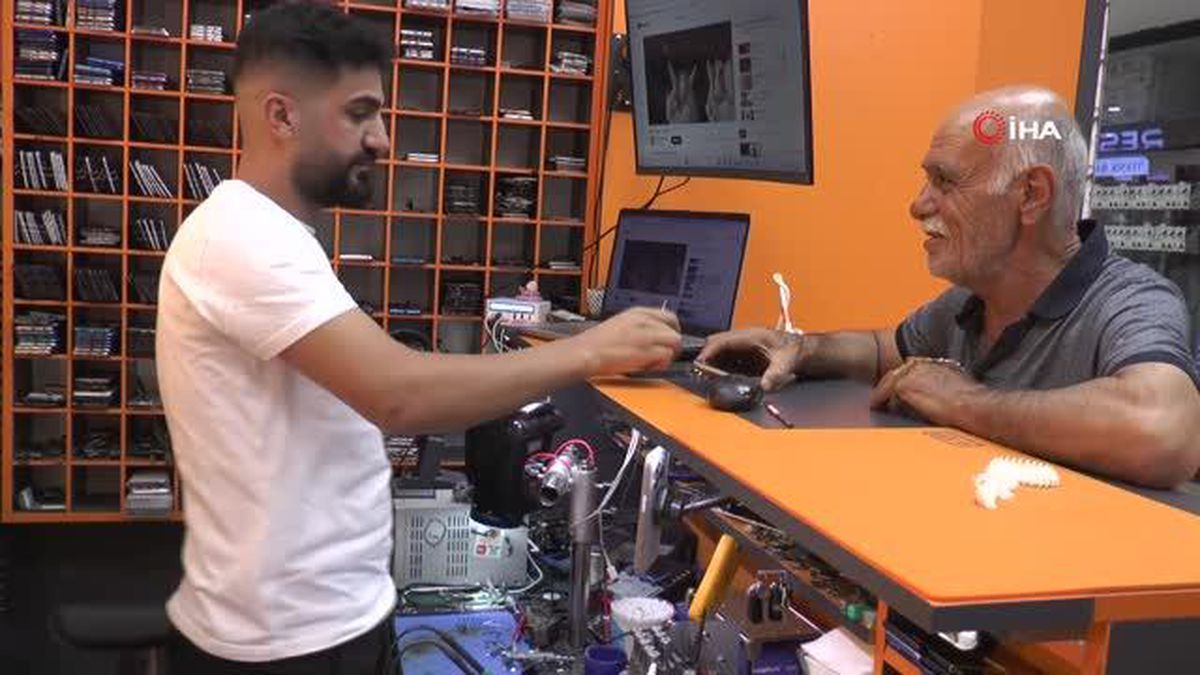 Telefon tamircilerinin sıcaklık mesaisi