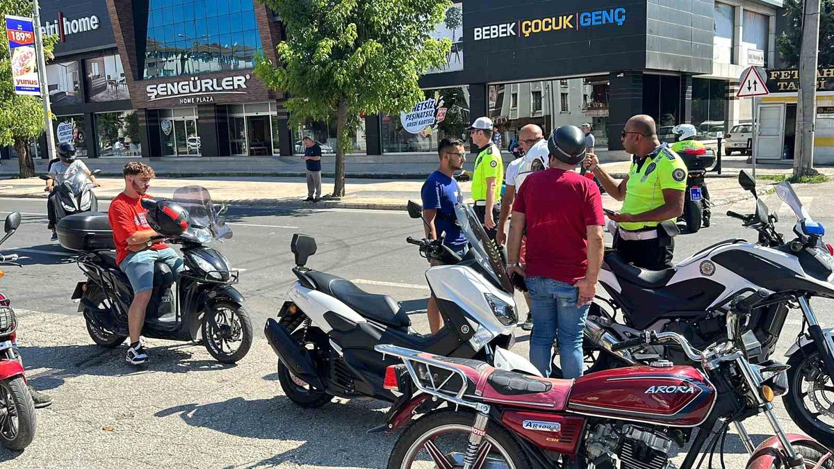 Düzce'de motosiklet denetimi: 73 sürücüye ceza