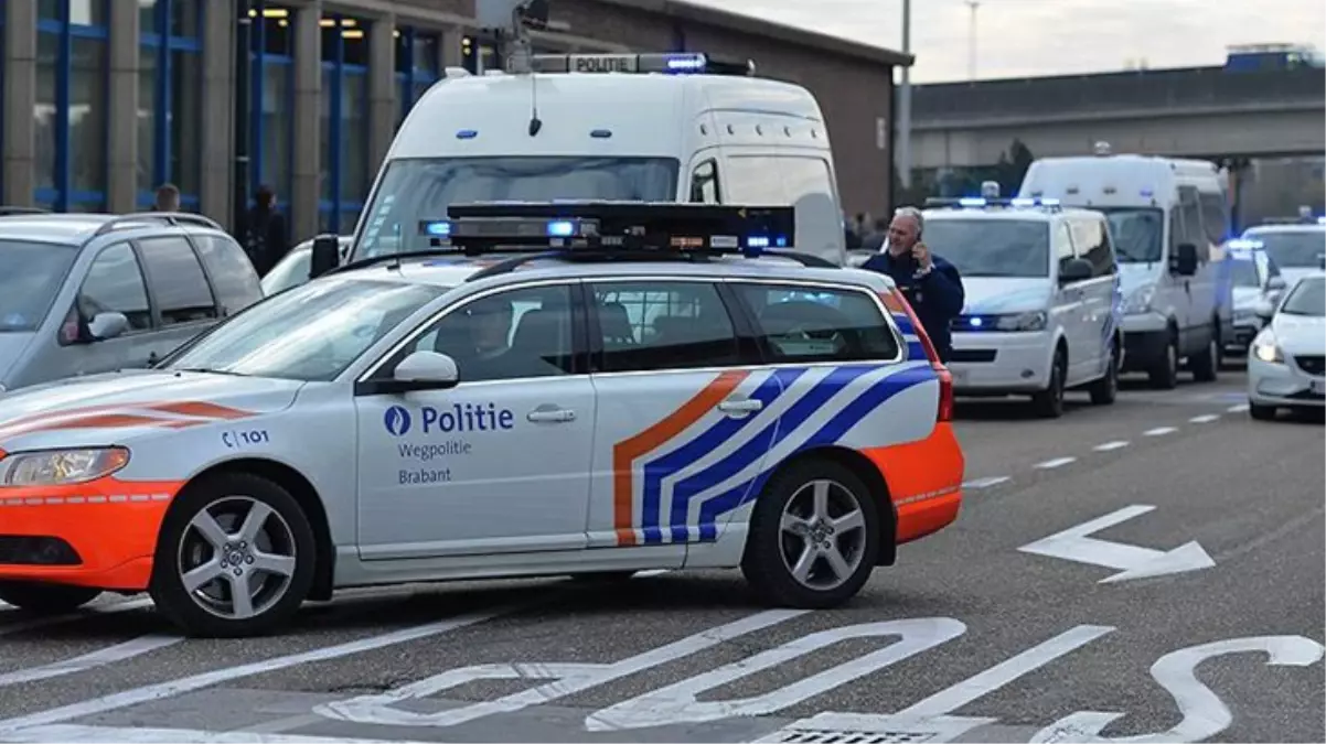 Belçika Adalet Bakanı'nın misafirleri polis minibüsüne tuvaletlerini yaptı, soruşturma başlatıldı