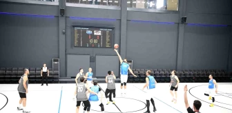 Çayırova Belediyesi Basketbol Takımı Pizza Lazza Harem Spor'u mağlup etti