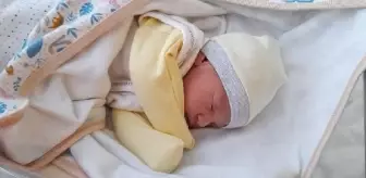 İki bebeğini aynı hastalık nedeniyle kaybeden çiftin tedaviyle sağlıklı iki çocuğu oldu