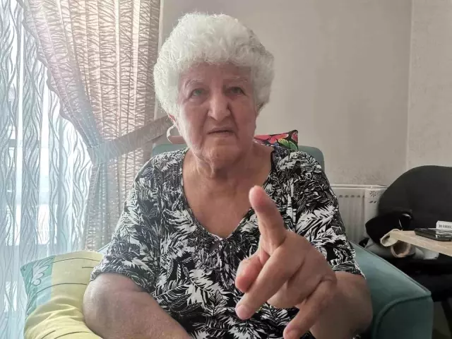 İzmir'de Fare Tarafından Isırılan Yaşlı Kadın Hastanelik Oldu