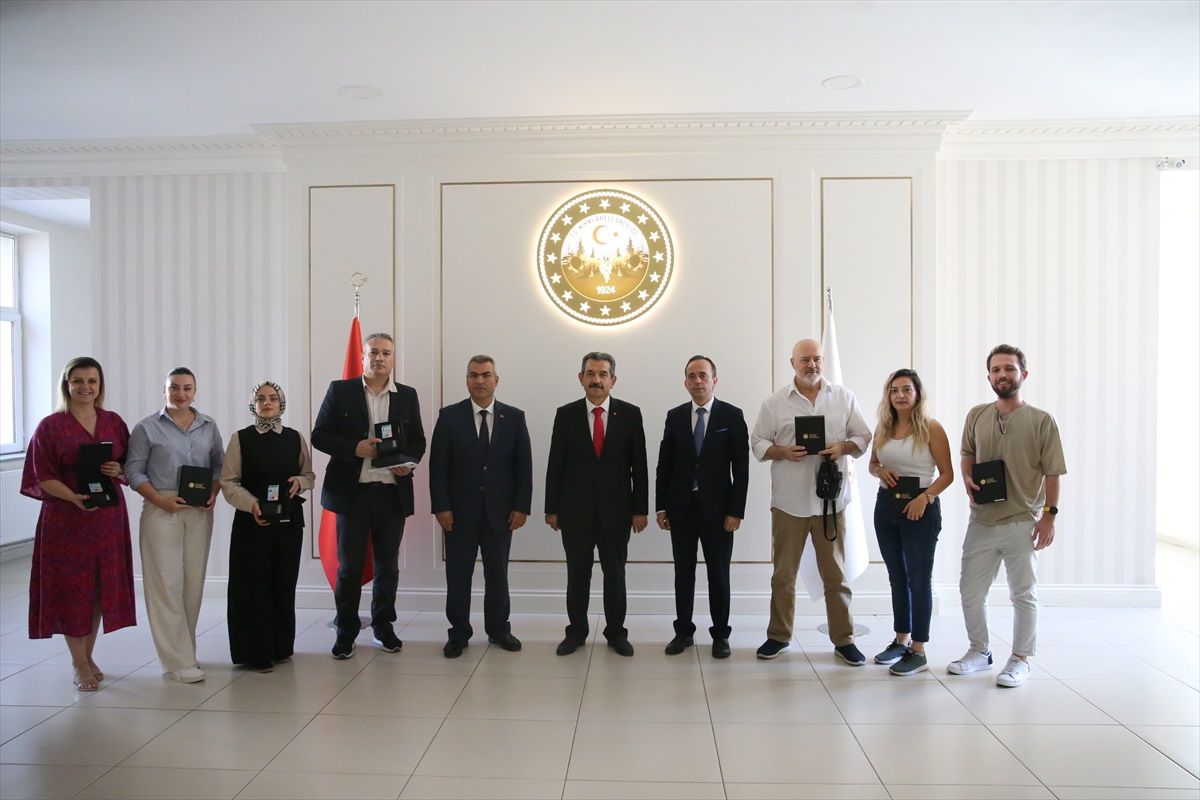 Kırklareli Valisi Birol Ekici, gazetecilere dezenformasyon konusunda uyarıda bulundu