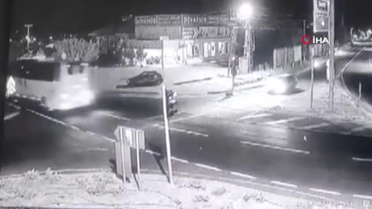 Nevşehir'de Otobüs Yaya Geçidinden Geçen Kadına Çarptı