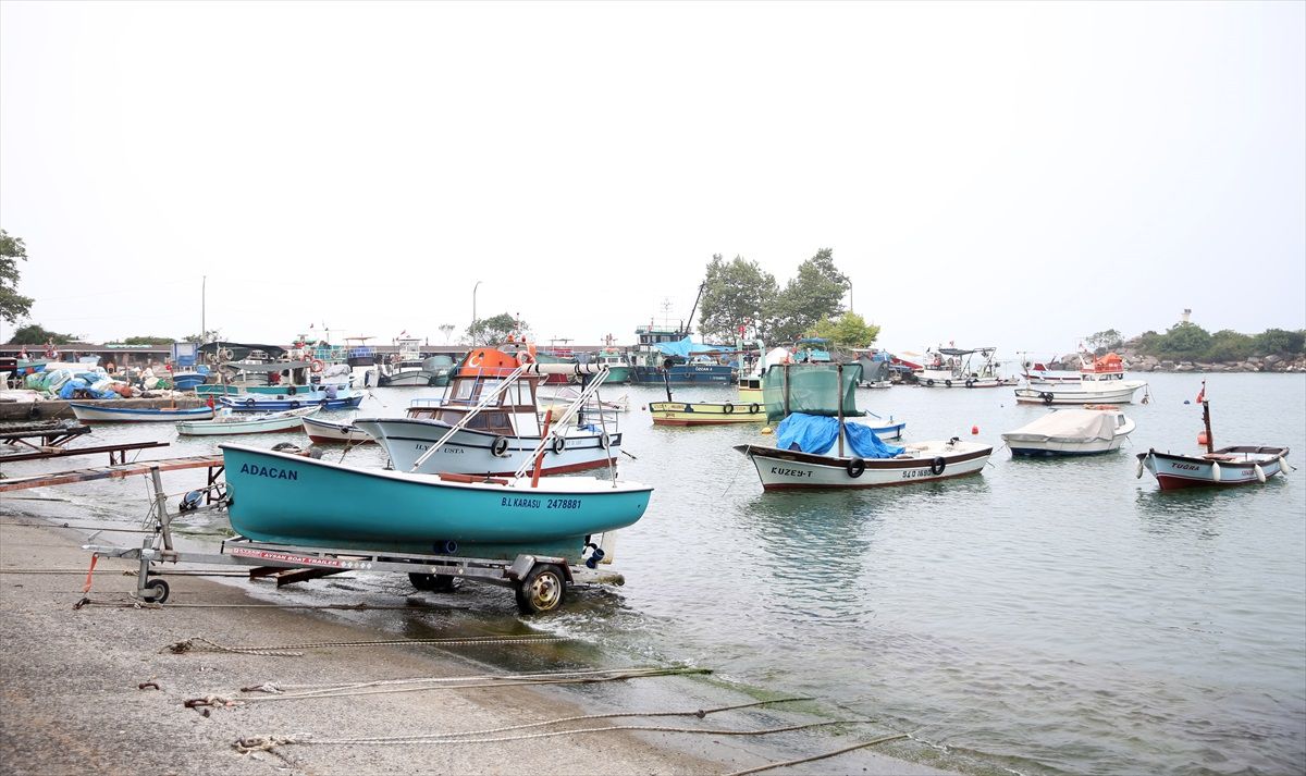 Kocaeli, Bartın, Düzce, Sakarya ve Zonguldak'ta balıkçılar yeni sezona hazırlanıyor