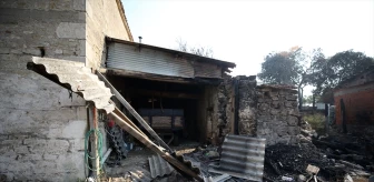 Çanakkale'de Yangın: Evler ve Hayvanlar Zarar Gördü