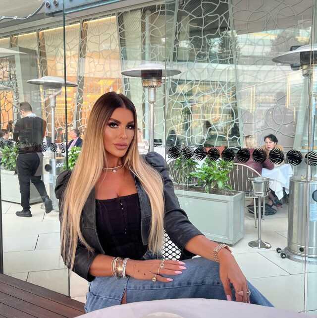 Oyuncu Tuğçe Özbudak kısmi felç geçirdi! Ameliyat öncesi sevenlerinden dua istedi