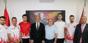 Kırıkkale Polis Gücü Lider Spor Kulübü İl Emniyet Müdürü'nü ziyaret etti