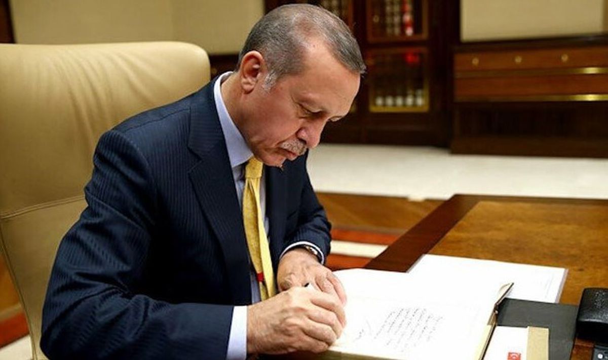Resmi Gazete atama kararları 24 Ağustos 2023! Kaymakamlar kararnamesi Resmi Gazete'de yayınlandı mı, bugünün kararları neler? Kaymakamlar kararnemesi!