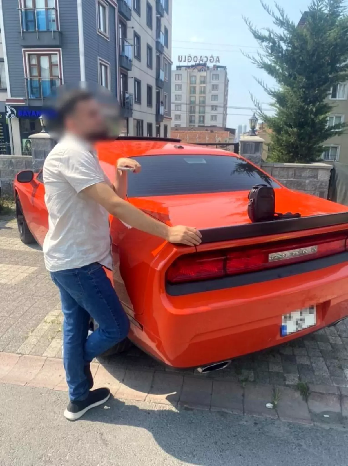 Ümraniye'de drift atan sürücüye cezai işlem uygulandı