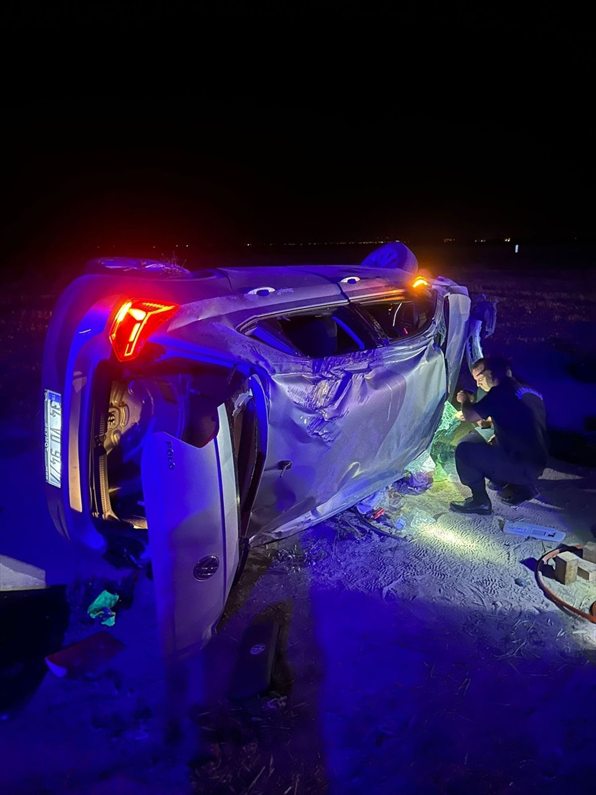 Aksaray'da otomobil ile traktörün çarpışması sonucu 3 kişi yaralandı