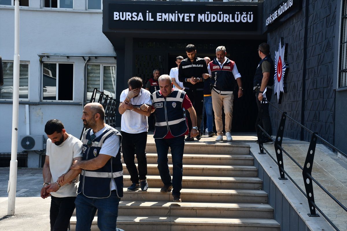 Bursa'da 44 kişi gözaltına alındı