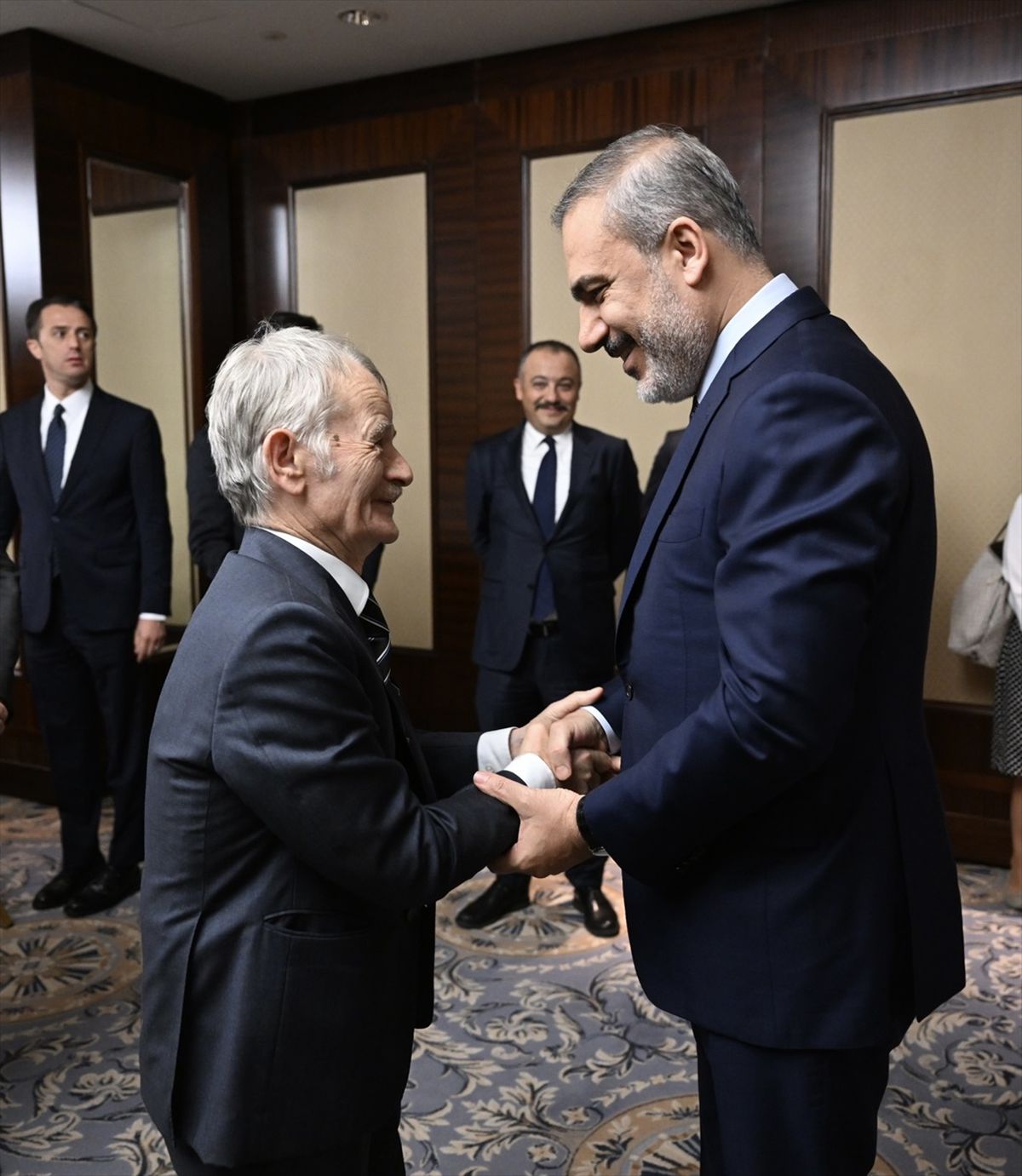Dışişleri Bakanı Hakan Fidan, Ukrayna'da Kırım Tatar Türk Toplumu liderleriyle bir araya geldi