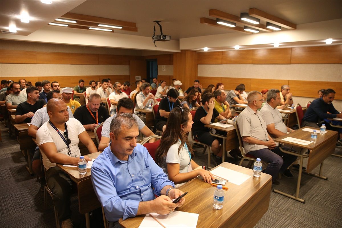 Turist Rehberleri Diyarbakır'da Toplandı