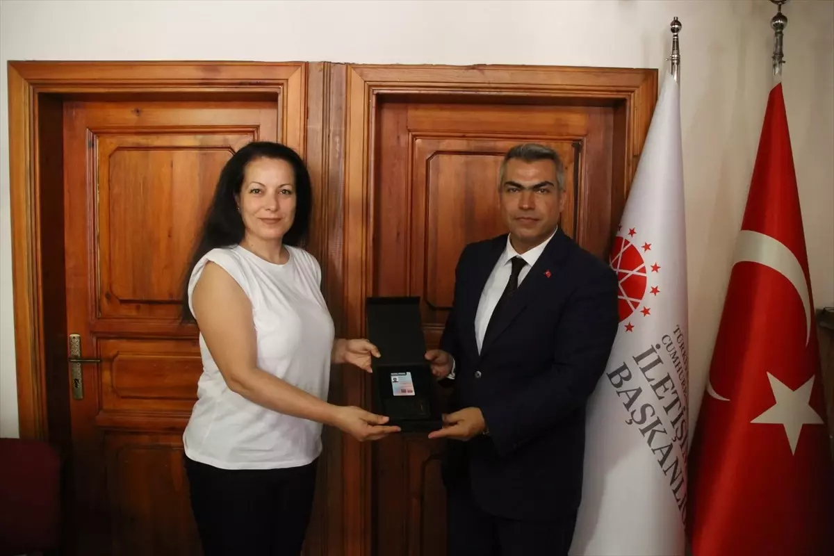 Edirne'de gazetecilere basın kartları teslim edildi