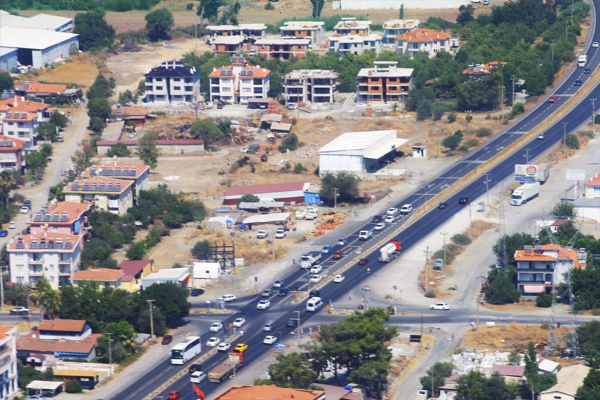 Muğla'da Emniyet Helikopteri Denetimlerine Devam Ediyor