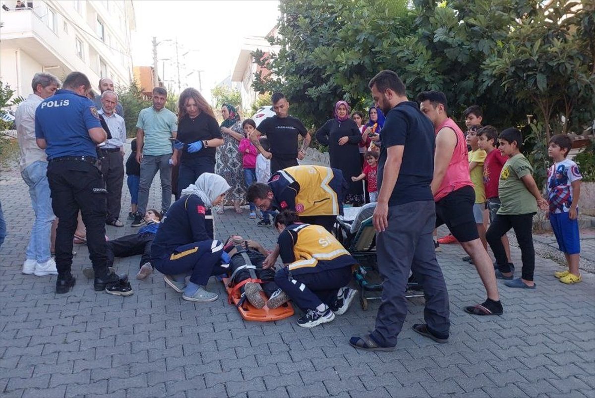Kocaeli Gebze'de cipin çarptığı 2 genç kız yaralandı