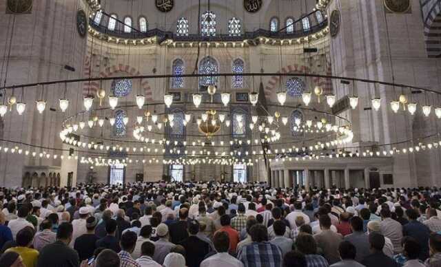 Konya cuma namazı saat kaçta? 25 Ağustos Konya cuma namazı saat kaçta kılınacak?