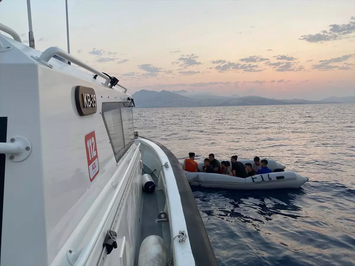 Muğla'da 57 düzensiz göçmen kurtarıldı