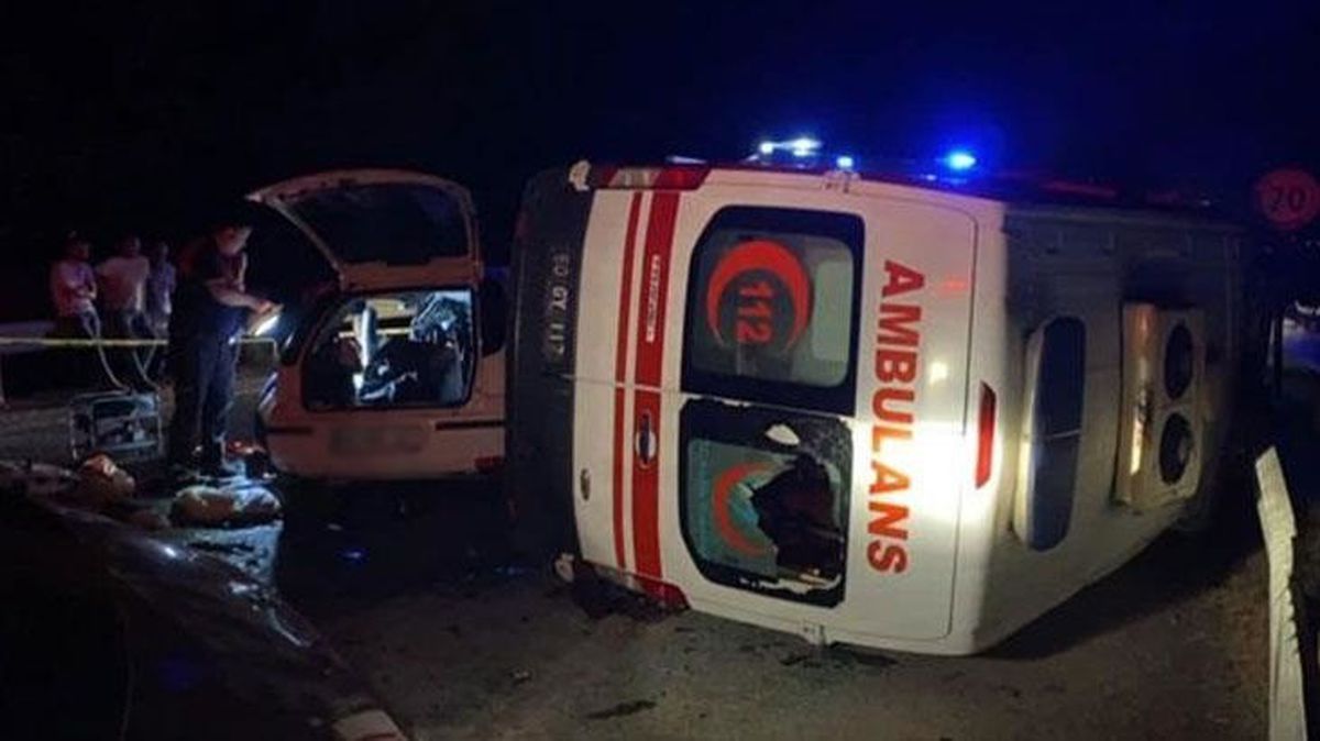 Osmaniye'de ambulans ile otomobil çarpıştı! 3 ölü, 3 yaralı