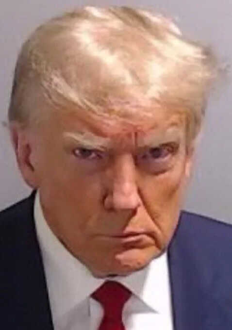 Trump neden tutuklandı? ABD'nin sabıka fotoğraflı ilk başkanı