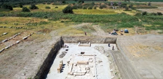 Aydın'da Zeus Tapınağı'nda sunak bölümü ortaya çıkarıldı