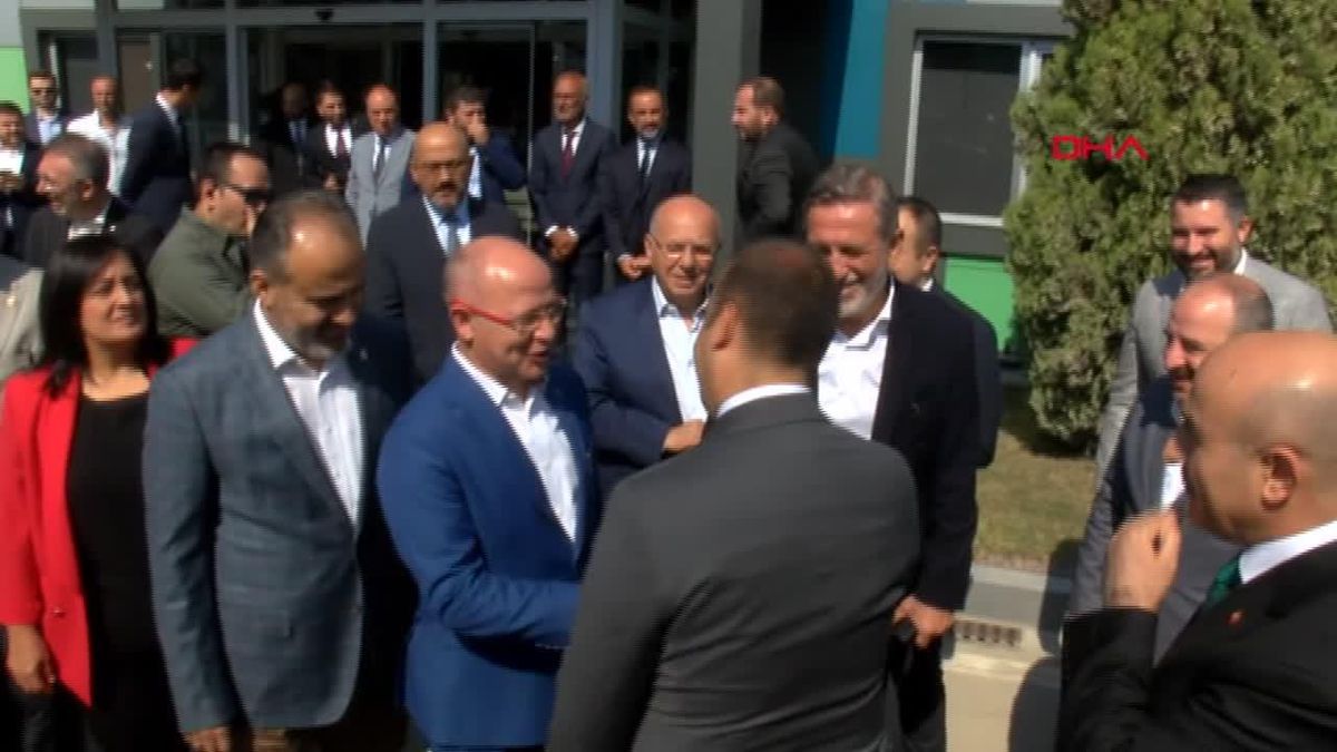 BURSA-BAKAN KACIR TOGG'U, 177 BİN GİBİ REKOR SEVİYEDE SİPARİŞLE MİLLETİMİZ SAHİPLENDİ