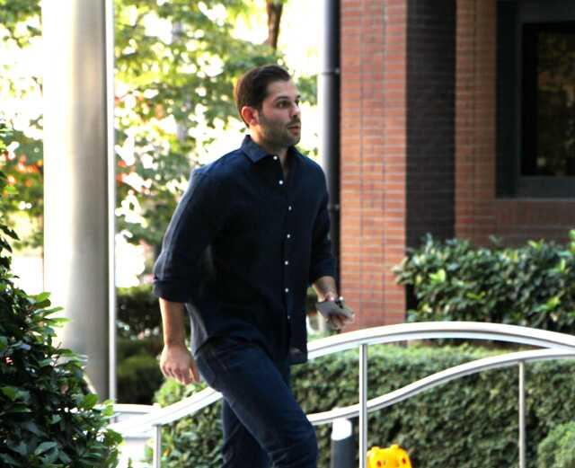 Hacı Sabancı, tekne kazası geçiren Ali Sabancı ve eşi hastanede ziyaret etti