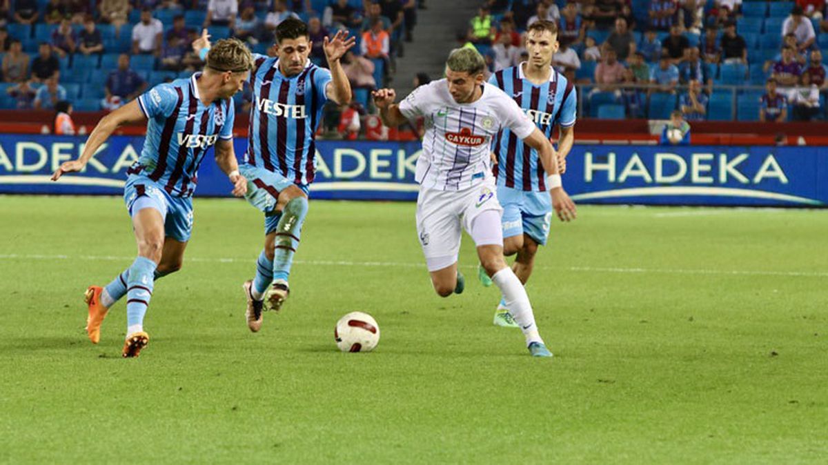 Karadeniz derbisi nefes kesti! Trabzonspor, 17 yıl sonra sahasında Çaykur Rizespor'a yenildi