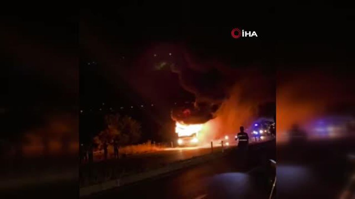 Malatya'da yolcu otobüsü alev alev yandı: Facianın eşiğinden dönüldü