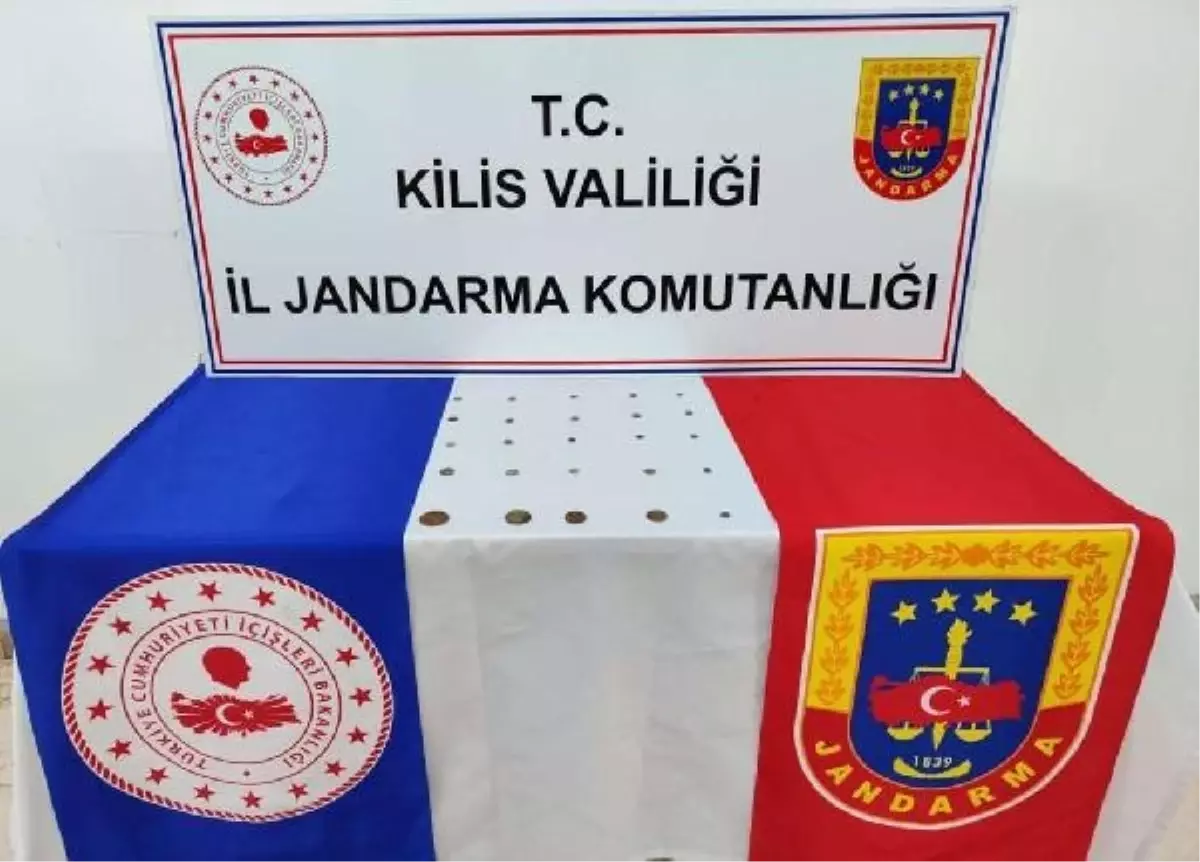 Kilis'te Tarihi Eser Operasyonu: 25 Sikke Ele Geçirildi
