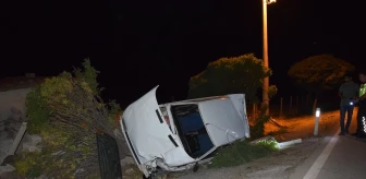 Konya'da devrilen otomobil sürücüsü yaralandı