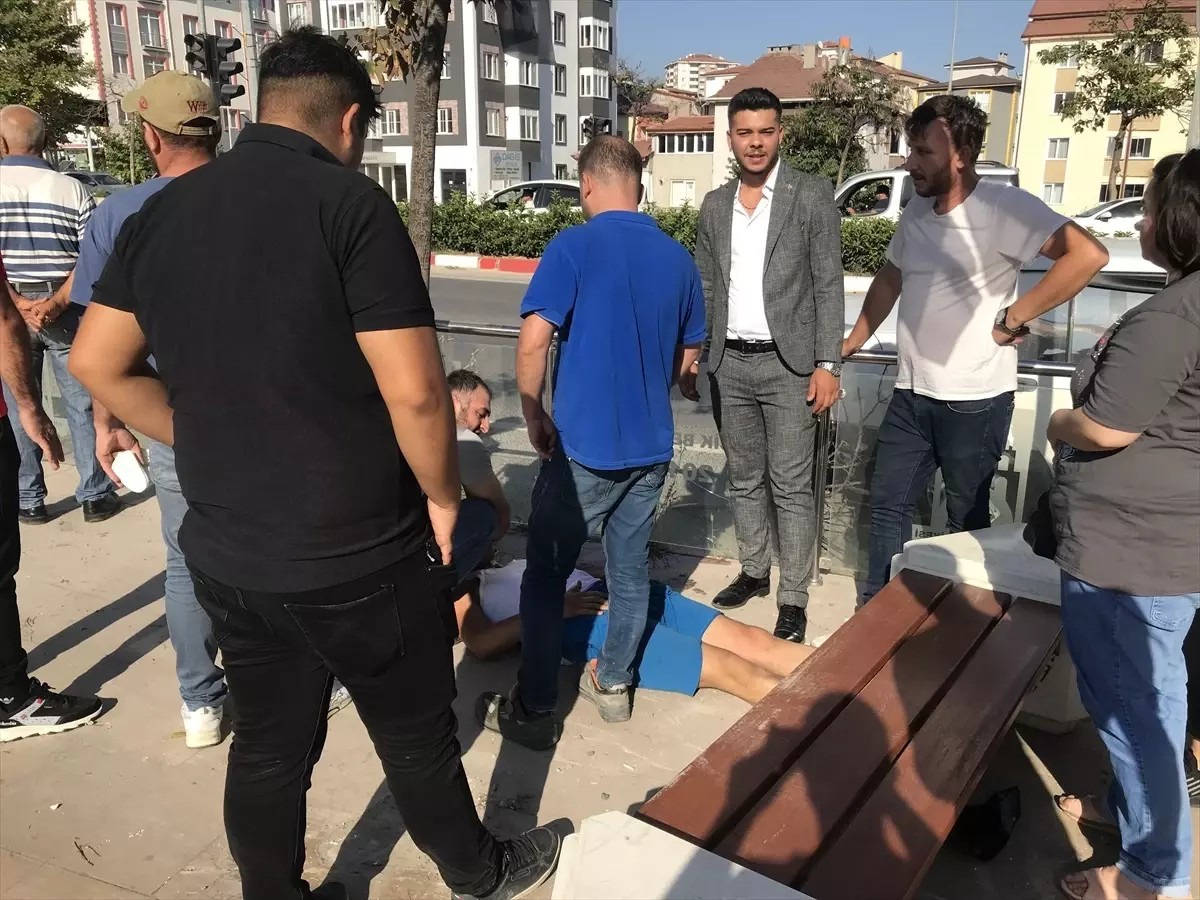 Bilecik'te Motosiklet ile Otomobil Çarpışması: 1 Yaralı
