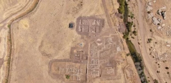 Çayönü Tepesi'nde Tunç Çağı'na ait 5 mezar daha bulundu