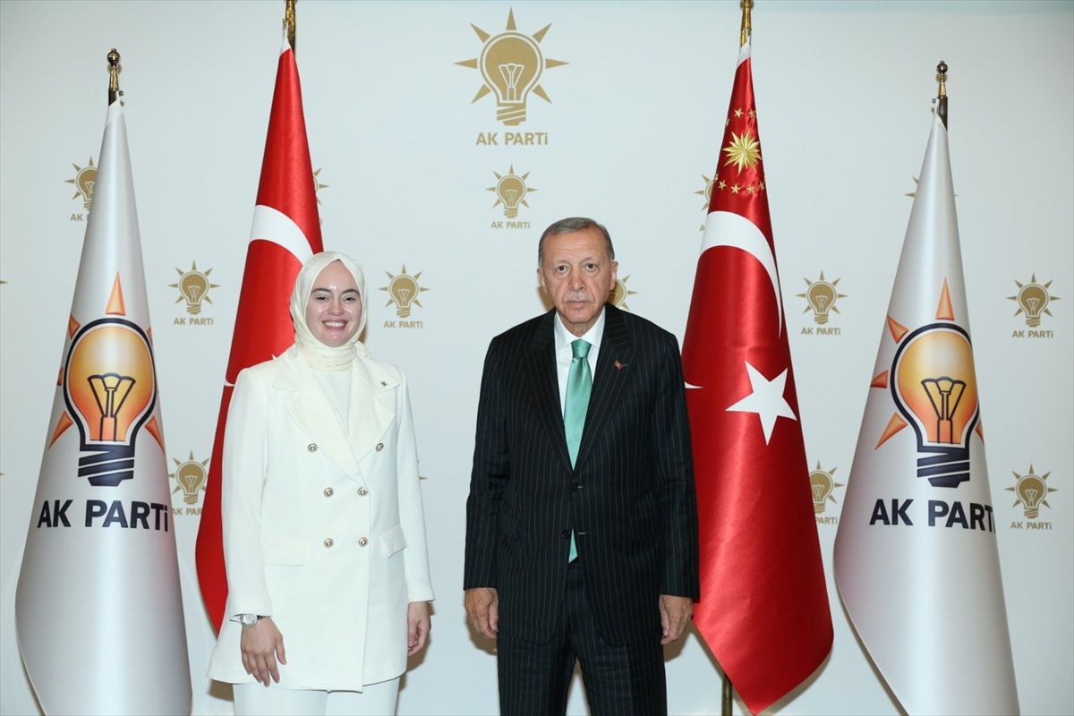 AK Parti Bursa İl Kadın Kolları Başkanlığına İmren Çavuşoğlu atandı