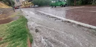 Çemişgezek'te sağanak etkili oldu