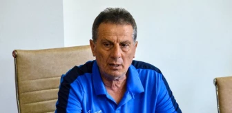 Düzcespor Teknik Direktörü Adnan Şentürk, Yeni Transferlere İhtiyaçlarının Olduğunu Belirtti