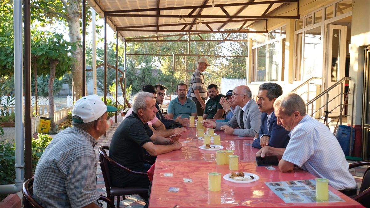 Kırklareli Valisi Birol Ekici, Lüleburgaz ilçesinde köy ziyaretlerinde bulundu