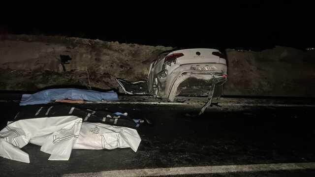 Otomobil ile cipin çarpıştığı feci kazada 4 kişi can verdi Otomobil ile cipin çarpıştığı feci kazada 4 kişi can verdi