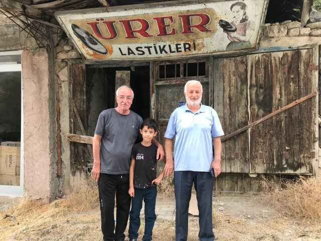 68 yıllık tabeladaki detay tüm köyü büyüledi: Çocukken bize sihir gibi geldi