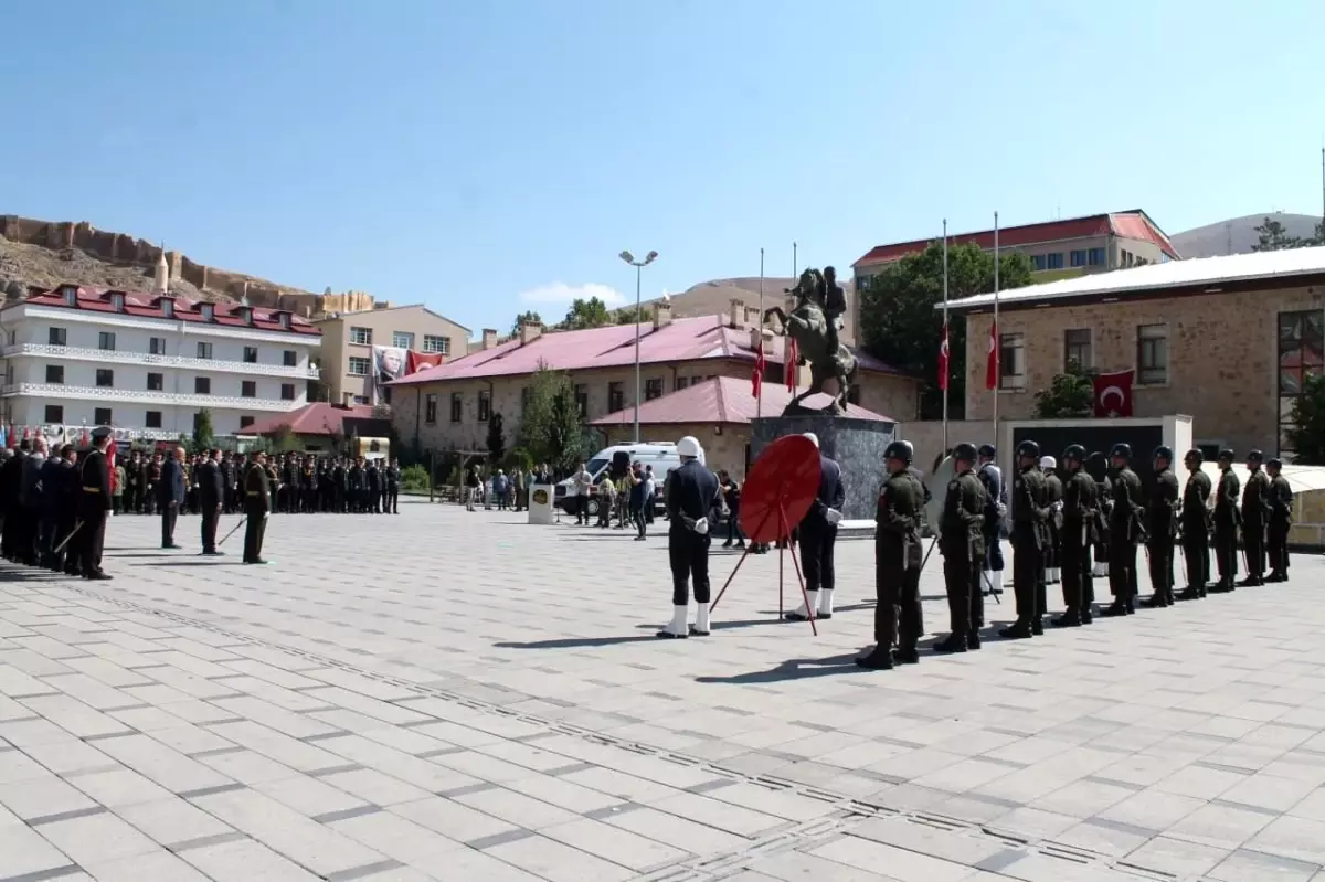 Bayburt'ta Zafer Bayramı coşkusu