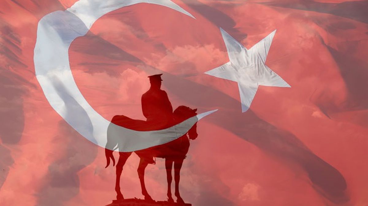 Büyük Taarruz'un 101'inci yıl dönümü! İşte ünlü isimlerin 30 Ağustos paylaşımı