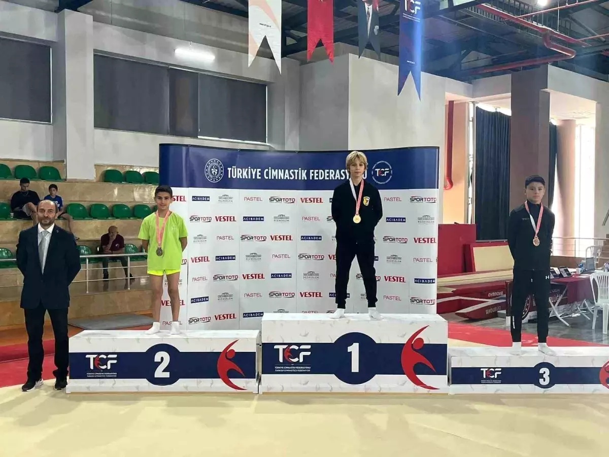 TOHM Kayseri Sporcuları Artistik Cimnastik Türkiye Şampiyonası'nda 8 Madalya Kazandı