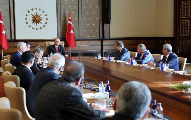 Cumhurbaşkanı Erdoğan TOBB Başkanı Hisarcıklıoğlu ve beraberindekileri kabul etti Açıklaması