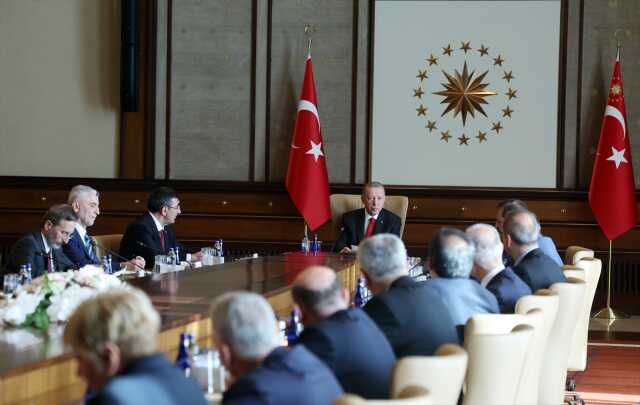 Cumhurbaşkanı Erdoğan TOBB Başkanı Hisarcıklıoğlu ve beraberindekileri kabul etti Açıklaması